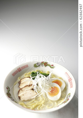 Chicken white ramen 62882497