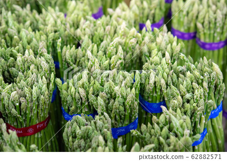Asparagus in Bundles 62882571