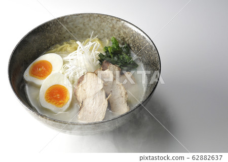 雞白拉麵 62882637