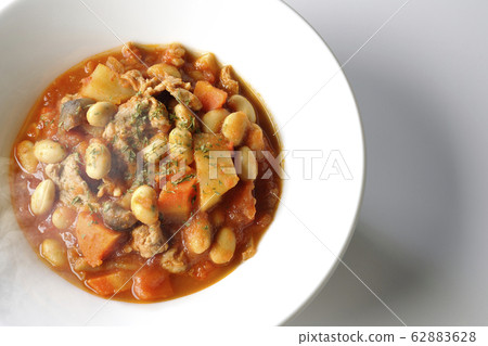 Pork and beans Pork and beans 62883628