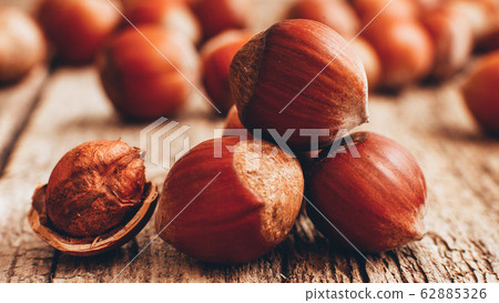 healthy diet organic food ingredient hazelnuts healthy diet organic food ingredient hazelnuts 62885326