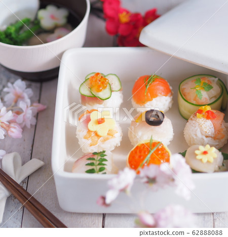 Japanese food cute Temari sushi 62888088