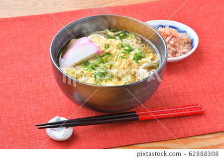Caution) Steam is synthetic. Boiled noodles (Nyumen, warm soup noodles, somen, somen) oyster juice. Caution) Steam is synthetic. Boiled noodles (Nyumen, warm soup noodles, somen, somen) oyster juice. 62888308