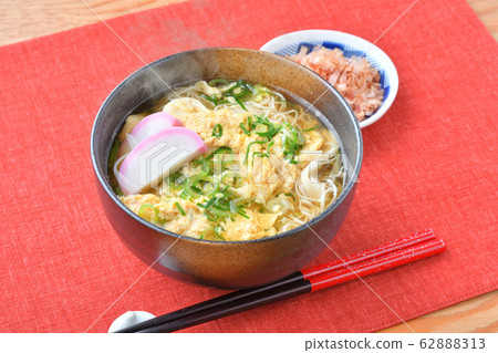 注意）蒸汽是合成的。水煮麵（牛yu，溫湯麵，素面，素面）牡蠣汁。 62888313