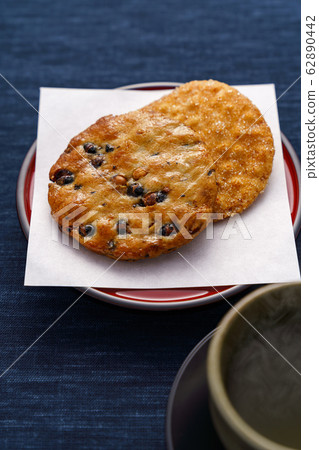 Senbei and Tea Senbei and Tea 62890442