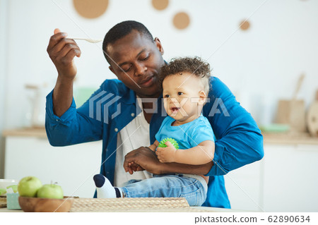 Spoon Plane Flying In 62890634