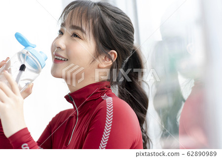Sport girl 62890989