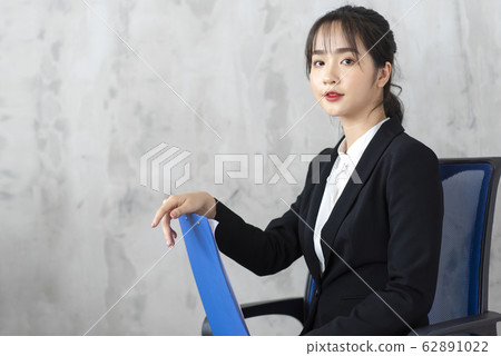 business woman business woman 62891022