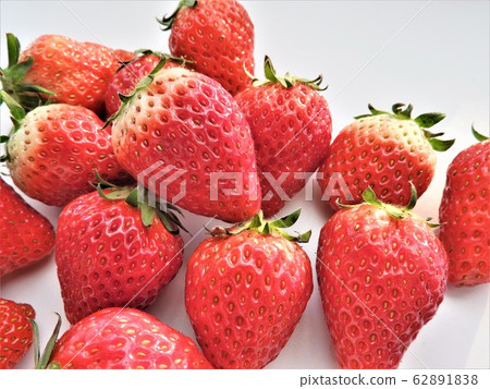 Strawberry 20200220 1510 Strawberry 20200220 1510 62891838