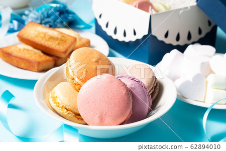 Macaron, Western confectionery, Financier, Marshmallow, Sweets, Light blue Macaron, Western confectionery, Financier, Marshmallow, Sweets, Light blue 62894010