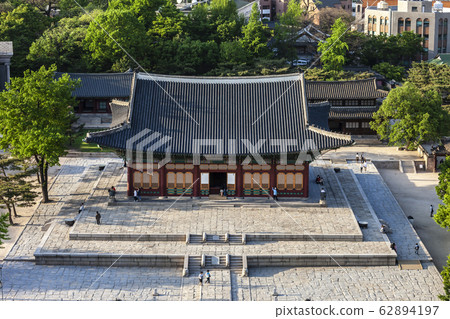 Deoksugung Palace 62894197