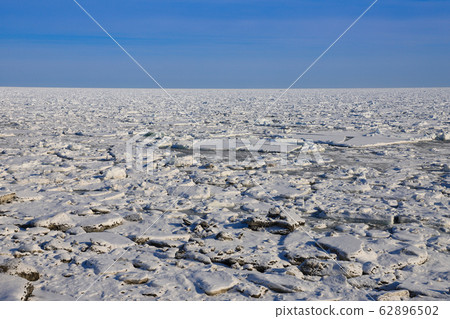 Ice floe in the Sea of Okhotsk Ice floe in the Sea of Okhotsk 62896502