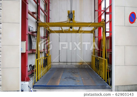 Elevator Elevator 62903143