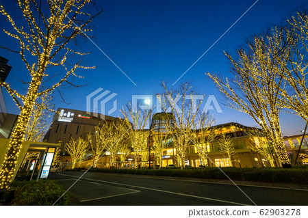 柏之葉校園站廣場照明<千葉縣柏市2020年1月> 62903278