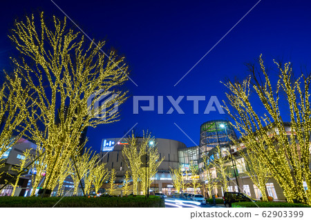 柏之葉校園站廣場照明<千葉縣柏市2020年1月> 62903399