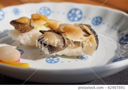 Japanese traditional conch sushi, sushi 62907891