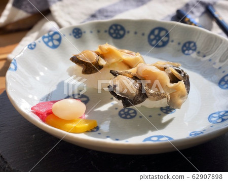 Japanese traditional conch sushi, sushi Japanese traditional conch sushi, sushi 62907898