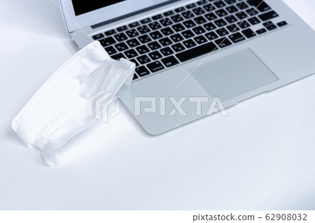 Mask PC Office Image 62908032