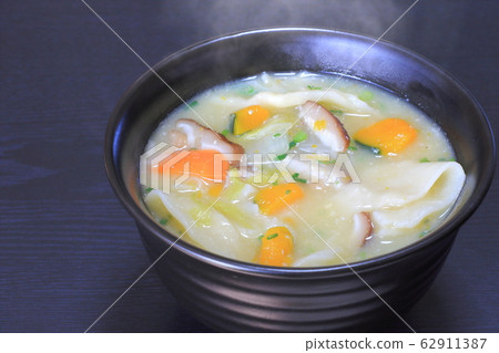 餃子湯(當地美食) 餃子湯(當地美食) 62911387