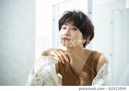 Women Beauty Beauty Short Hair 62912004