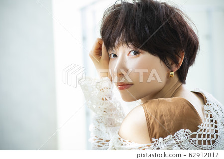 Women Beauty Beauty Short Hair 62912012