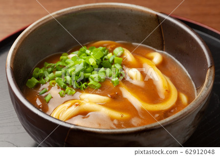 Curry udon  62912048