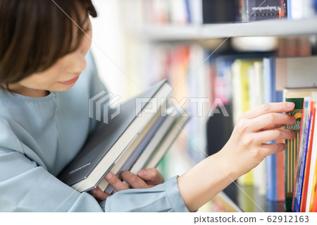 Women's Library Women's Library 62912163