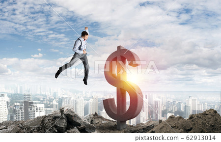 Global business and money concepts. Falling dollar currency. 62913014