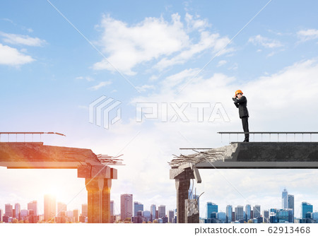 Man in suit looking up for new ideas. Man in suit looking up for new ideas. 62913468