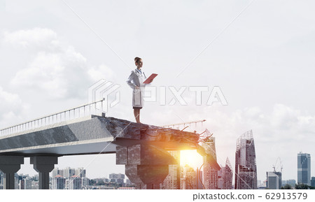 Woman doctor on the city health guard Woman doctor on the city health guard 62913579