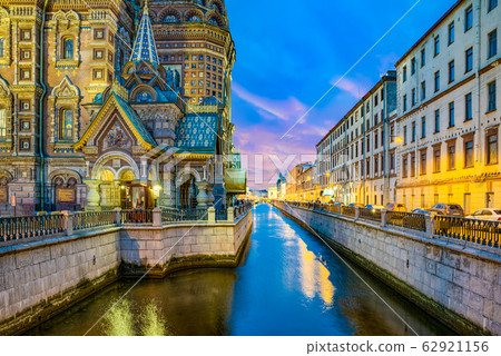 Gribobedov's Canal. Cathedral of the Savior on 62921156