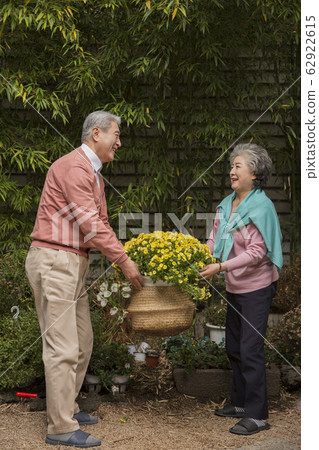 Multi Generation Family. family, happiness, generation and people concept 326 62922615