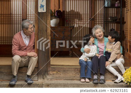 Multi Generation Family. family, happiness, generation and people concept 137 Multi Generation Family. family, happiness, generation and people concept 137 62923181