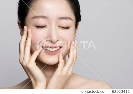 Skin, beauty, ponytail 62923411