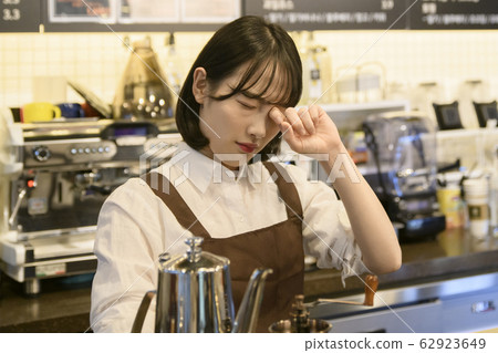 Portrait of young woman and man, part timer and owner 430 Portrait of young woman and man, part timer and owner 430 62923649