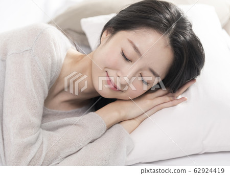 睡覺，休息，睡覺 62924419
