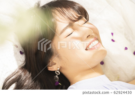 Bed, sleep, lie down Bed, sleep, lie down 62924430