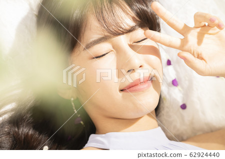 Bed, sleep, lie down Bed, sleep, lie down 62924440