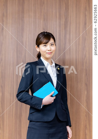 律師女新人 律師女新人 62925663