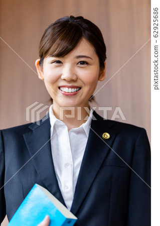 律師女新人 62925686