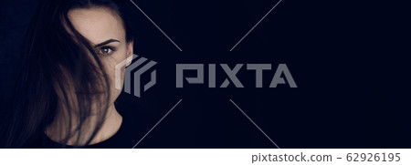 Horizontal image woman portrait with copyspace Horizontal image woman portrait with copyspace 62926195