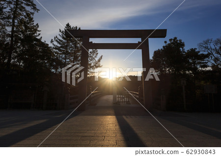 Ise shrine Uji Bridge torii 62930843