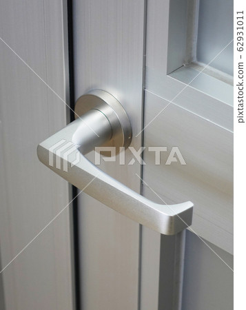 Door knob (lever type aluminum door / no key) 62931011