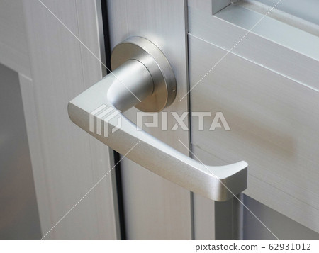 Door knob (lever type aluminum door / no key) 62931012