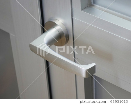 Door knob (lever type aluminum door / no key) 62931013