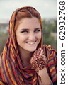 beautiful woman in oriental style with mehendi 62932768