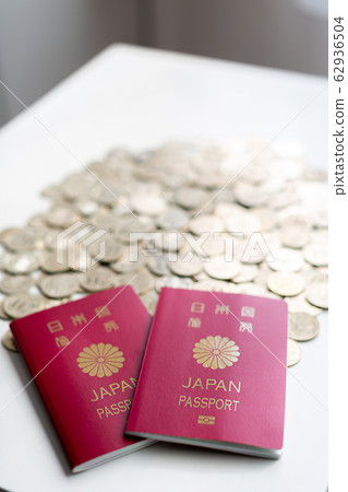 500日元硬幣護照儲錢罐 500日元硬幣護照儲錢罐 62936504