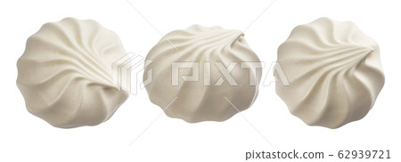 Vanilla marshmallow, russian zephyr isolated on white background 62939721