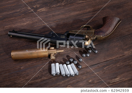 Firearms of the Old West - Percussion Army Firearms of the Old West - Percussion Army 62942939