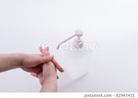[Alcohol disinfection-hand washing] 62943431